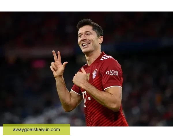 莱万多夫斯基防守贡献数据持续提升，表现值得关注。